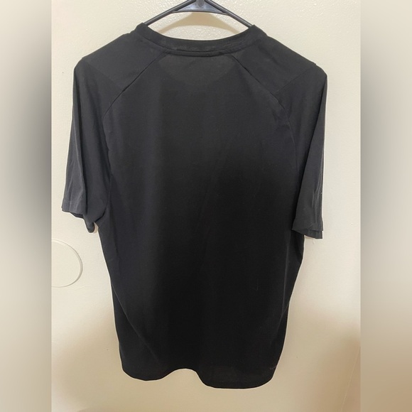 ✨Adidas Black Tee Size Medium New #B1 - Picture 3 of 5